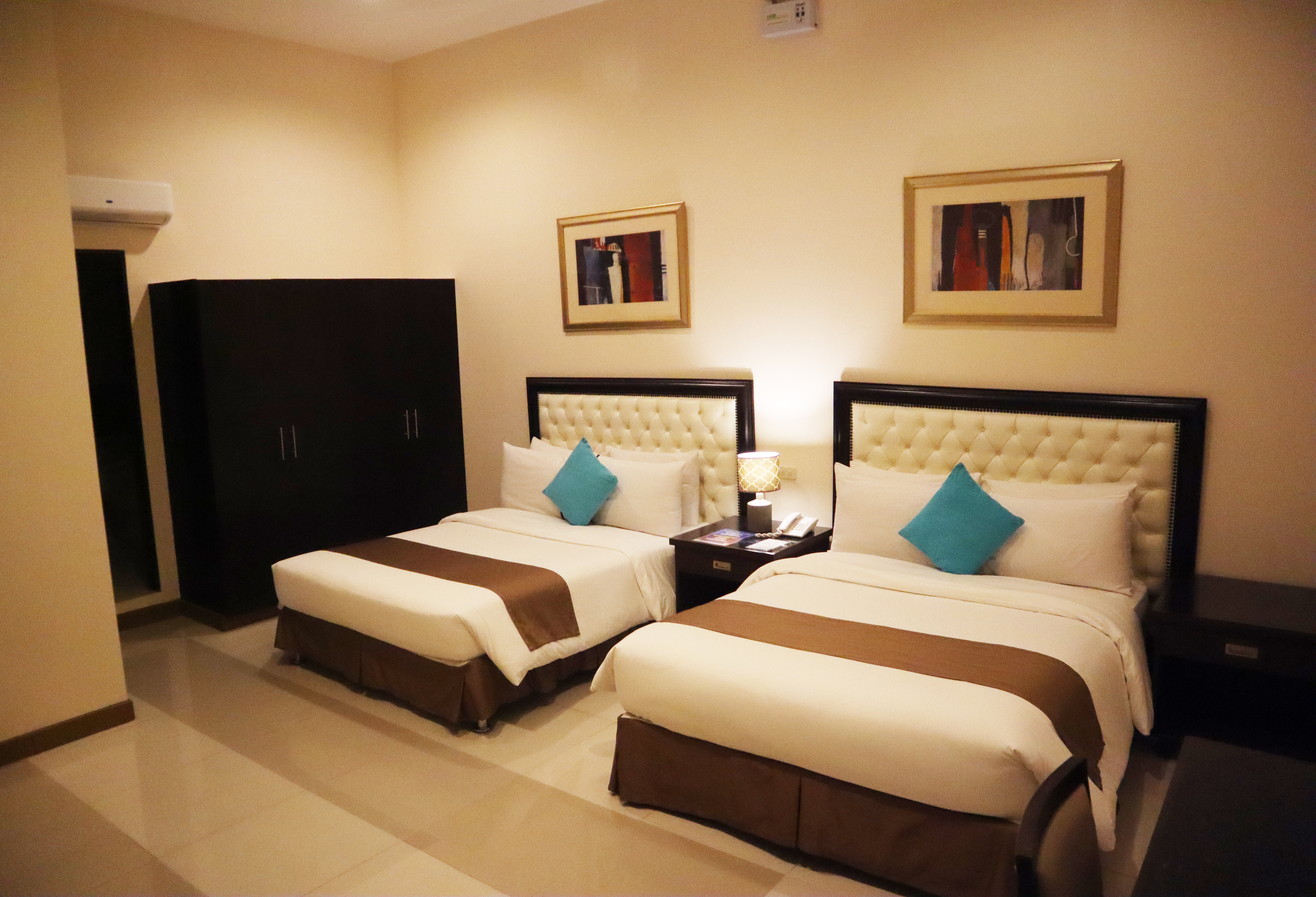 EXECUTIVE SUITE 203